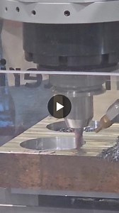 Robot Autonox pilotato direttamente dal nostro CN Sinumerik ONE, senza la propria centralina. Il Robot diventa esso stesso una macchina utensile.