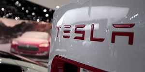 Tesla’s batteries are powering Wal-Mart’s stores