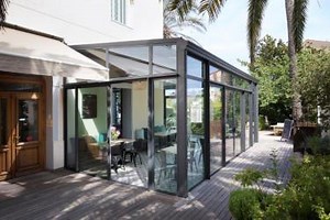 6 propuestas de KAWNEER para hacer de los exteriores de tu negocio espacios de diseÃ±o para todo el aÃ±o | Construnario.com