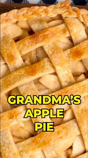 The Ultimate Grandma's Apple Pie! 🍎🥧 #ApplePie #BakingRecipes #EasyPlateTV