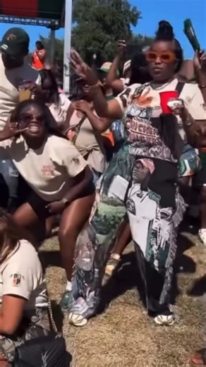 Old Famu on Instagram: "@famu2010_ The iconic and legendary 2010 class made sure they were seen this homecoming. They were the largest freshman class in Florida A&M University history with 2,201 students 🐍🐍🐍 . . . #oldfamu #highestofsevenhills #rattlernation #famu"