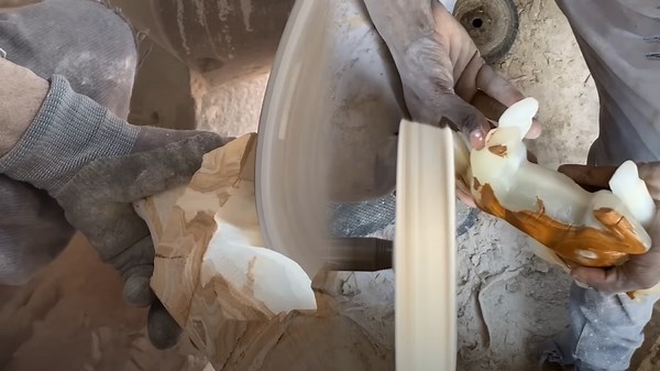 The Art of Creating Marble Horses by Skilled Hands