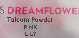 What are the ingredients of Dreamflower Talcum Powder?... | Filo