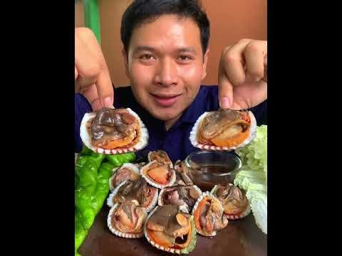 Emperor cockles, the king of cockles, 3 per kilo, my friends.