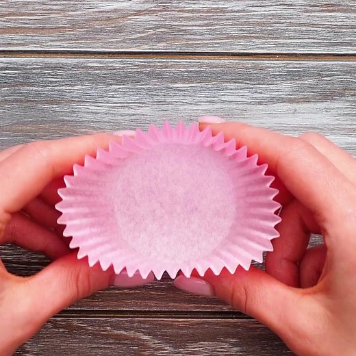 How to make a simple paper flower | 3-Minute Hacks