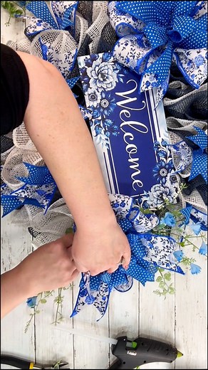 273K views · 3.4K reactions | ✨Want to make a beautiful mesh ruffled wreath without the overwhelm? I’ve got just the thing! This quick reel will show you how satisfying and simple it really is. If you want to watch the full step-by-step tutorial, just comment BSW and I’ll send it straight to your inbox.Whether you’re new to wreath-making or just love seeing those fluffy ruffles come together, this one’s for you! | Julie's Wreath Boutique | Facebook