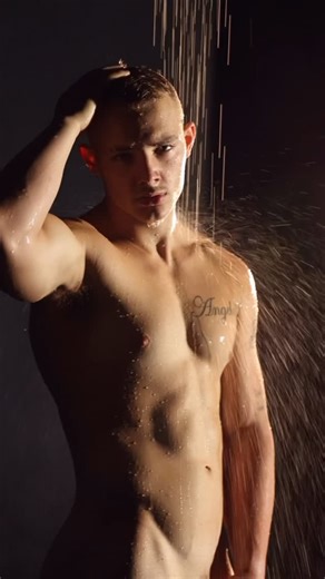 Sean Michael on Instagram: "Me for you  ;) ______ #me #ShirtlessMen #FitnessModel #Style #foryoupage #MaleModel #gyp #MuscleModel #MensPhysique #GymModel #AbsModel #explorepage #ModelLife #MensFashionModel #MuscleGoals #BodyGoals #MensStyle #PhysiqueModel"