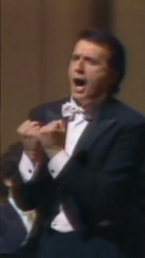 Franco Corelli's longing heart at "Core'n grato"