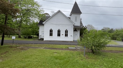 Woodville community working to save church from demolition