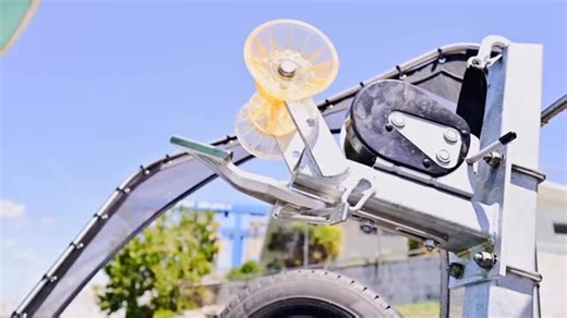 Just like that ⚡️—the L & R Boat Latch locks you in after a perfect day on the water. No more cranking the winch, no more wet feet, just smooth loading every time. #BoatLatch #LaunchAndRetrieve #EasyLoading #NoMoreWetFeet | Launch & Retrieve Boat Latch