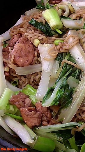 Easy Chicken and Bok Choy Chow Mein | Make Chicken Chow Mein at Home #shorts #bokchoychowmein