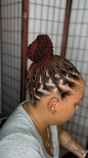 1K views · 63 reactions | Thinking of Starting Your Loc Journey But Want To Have A Seamless Transition??? Book Our Loc Installation Service 殺✨ Extensions Were Provided by Our Client. • • • DM Us For A Consult.✅ #locextensions #locinstallation #locjourney #locnation #womenwithlocs #womenslocs #locgician #stkittsnevisloctician #loccednloaded | Loccedn’ Loaded By Rose | Facebook