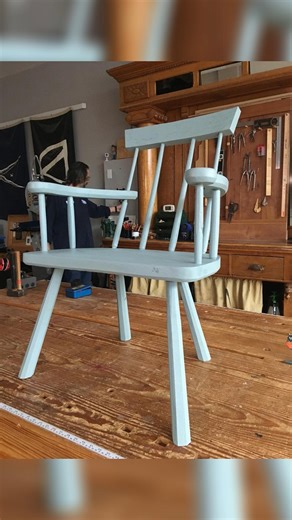Lost Art Press on Instagram: "How to Build a Chair: Video Course - link in bio - Ideal chair form for beginner chairmakers - Minimal tools required - Detailed instruction from start to end"