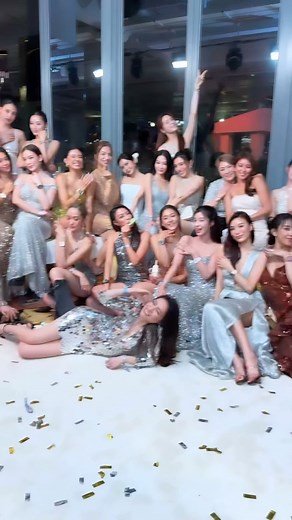 3 comments | The launch of Royal Oak Mini was truly glittery and gold...