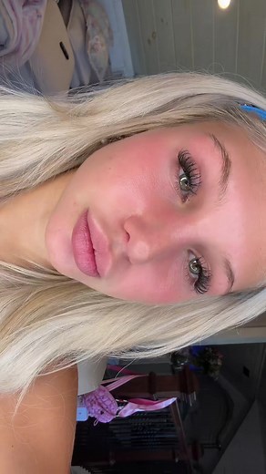 Tutorial on these beautiful lashes !! @kisslily.april #lashes #kisslily #clusters #fyp #fypagee
