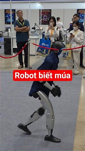 Đi triển lãm Sài Gòn xem robot múa cả nhà ơi! #secc #trienlam #ictcomm