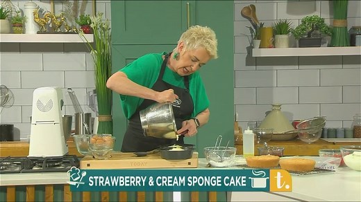 3.4K views · 55 reactions | Strawberry and cream sponge cake by...