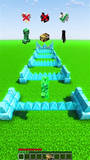 Which Mob Can PASS Through DIAMOND SPIKES?! 😱💎🤯 (Minecraft Challenge)