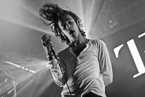 You could be the star of The 1975’s new video, here’s how - Far Out Magazine