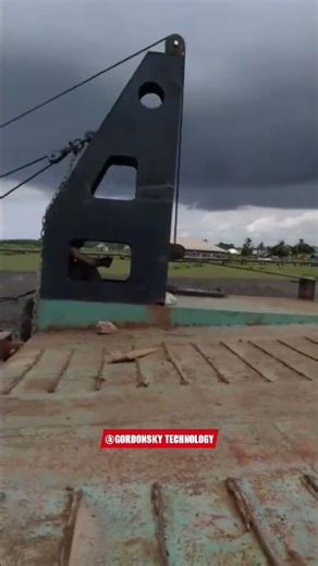 Clamshellbucket Operation with the American Crawler Crane.