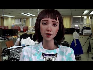 やさしい病院職員、実はロボット？医療向けヒューマノイドを開発