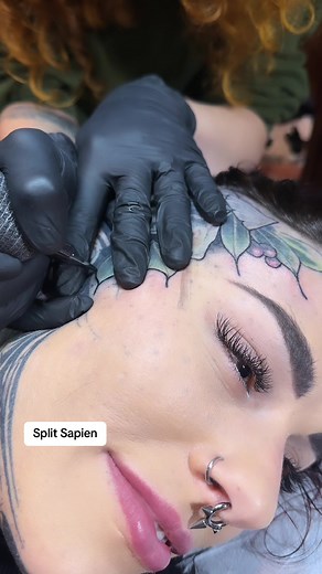 If you like it or not, that is none of my business. 🤪 I’m always excited for this ever-evolving journey and grateful to experience life with such creative friends. Stay true to yourself, my fellow humans! 🫶🏽🤗 . . . . #tattoosessions #facetattoogirl #facetattoosquad #headtattoos #tattooshurt #inkedup #tattedgirls #androgynousgirl #tattooedandpierced #androgynousmodel