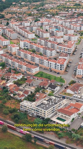 José Veríssimo foi fundamental para desbloquear o processo da urbanização da Vila de Pereira. Com dedicação e sentido de responsabilidade, esteve sempre ao lado das pessoas. Porque não se trata apenas de fazer — é preciso fazer bem. Este passo, para a Vila Pereira, representa muito mais do que obras: significa melhores condições de habitação, mais conforto e dignidade para quem lá vive, e um verdadeiro salto na qualidade de vida da comunidade. O Partido Socialista continua comprometido com polít
