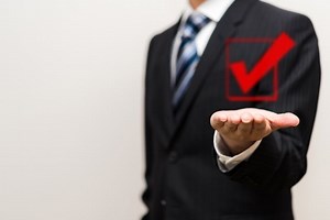 尿漏れパッド男性用の使い方をまとめました。下着への付け方から捨て方まで