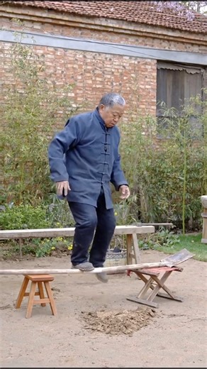 64K views · 922 reactions | Hard-core application series of Chinese mortise and tenon techniques in life【阿木爷爷Grandpa Amu】 #阿木爷爷GrandpaAmu #手工 #工藝品 #木工 #DIY #reels #shorts #fblifestyle | 阿木爷爷Grandpa Amu | Facebook