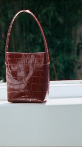 A new chapter for Mansur Gavriel. Discover our Fall Winter 2025 collection. | Mansur Gavriel