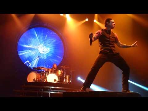 Shinedown - Devour LIVE Saginaw Michigan 2013