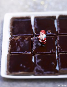 Tarte au chocolat glacée aux fruits rouges pour 6 personnes - Recettes - Elle à Table