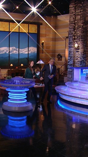 277K views · 2.3K reactions | How did she get that?! Wheel of Fortune with Pat Sajak and Vanna White, Weekdays at 1p | Game Show Network | Facebook