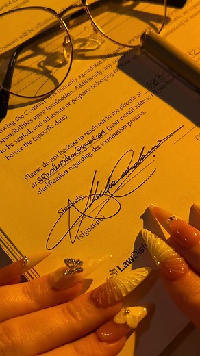✨ Your name is unique, your signature should be too. I design handwritten signatures that combine style, simplicity, and personality so you can sign your name with confidence anywhere. Thousands of people are upgrading their signatures, now it’s your turn. ✅ Order yours today link in bio. #signaturesideas #logo #signaturedesign #autograph #signature