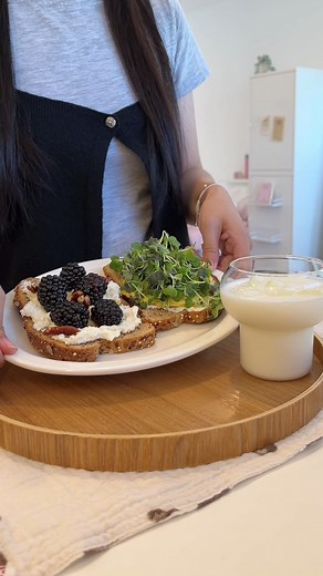 Breakfast🍞 #asmr #asmrsounds #asmrfood #cooking #cookwithme #breakfast #brunch #athome #morningvibes