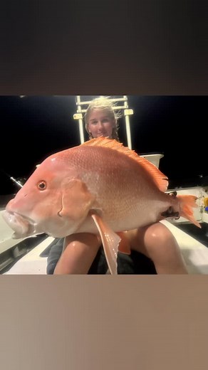 Red fishing trips are the best especially when someone catches PB fish for several species. #mudandmarine #simrad #spotterssunglasses #pristinereeffish #fishing #garmin #gbrbaitandtackle #ontheotherlinefishingadventures #seafood #spotters #commercialfishing #handlinefishing #womenfishing #fishinglife #fishlover #reds #redemperor | Richard Gilmore