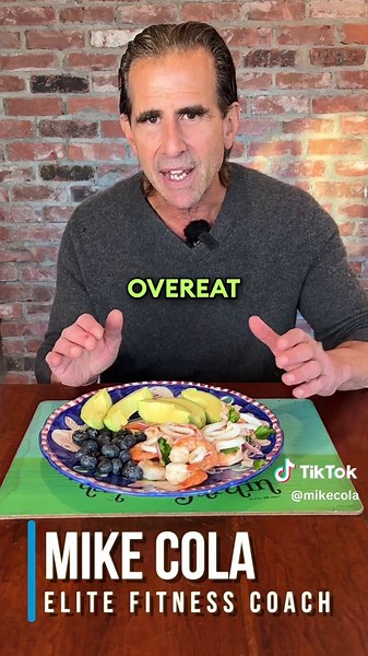 intermittent fasting 2MAD fat loss meal plan for busy professionals over 50! #weightlossover50 #fatlosscoaching #loseweight #intermittentfasting