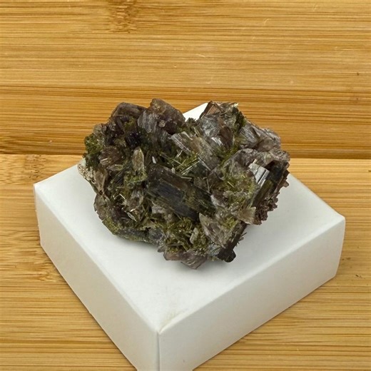 Epidote With Axinite No. 1 | Mineral Specimen - Etsy