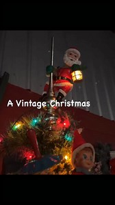 Vintage Tree Decorations #oldtoys #vintagedecor #treedecorating #diy Secondhand Treasures | Secondhand Treasures