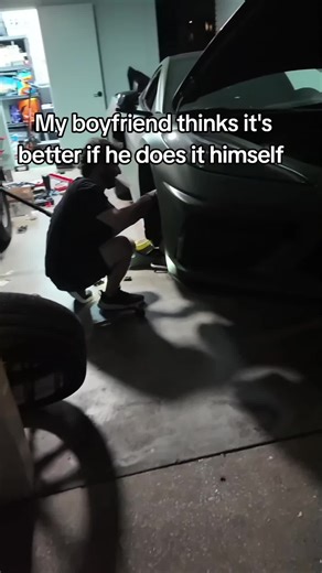 How to Reset Oil Change Light on Ford Escape: A Couple's Guide
