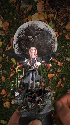 Penny Thomson on Instagram: "This has to be one of our favourite commissions for one of our favourite customers! Heather has amassed a substantial collection of our work, covering the vast animal kingdom and beyond - ranging from Penguins to Dragons! This custom piece has been a pleasure to create, spot the toads and opossum hiding in the base… We’re working on further commissions and pre-orders now - see our shop (link in profile) or contact us (info@pennythomsonworks.com) for more details"