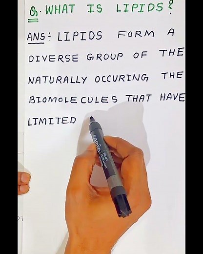 What Are Lipids? 🤯 Fats Explained in 30 Seconds!