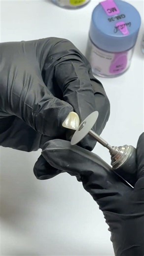 Обробка та контурування спеченого цирконію(ZrO2) алмазними камінчиками "SPIN"