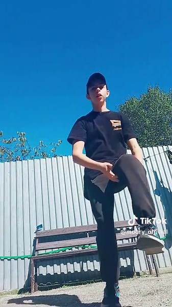 Sturdy Dance Tutorial: Mastering the Latest Moves