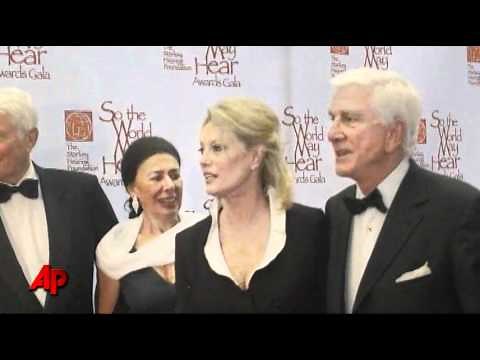 Actor Leslie Nielsen Dead at 84