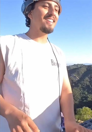 Energy’s building.Saturday loading⌛️#fyp #topanga #backyardcollective #rawbeto #frankocean @rawbetoxo