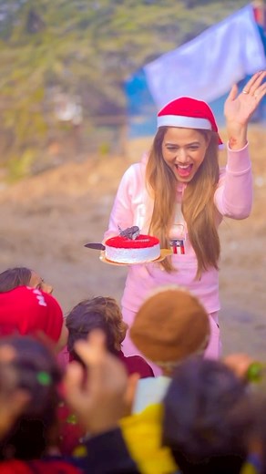 331K views · 1.5K reactions | Counting blessings 刺️❤️ | Saloni Mittal | Facebook