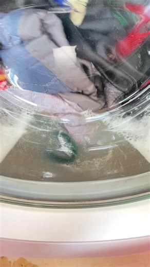 Máy giặt vẫn đen sau lần giặt thứ 2