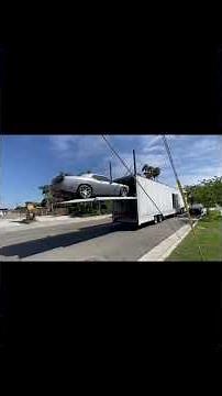 Customer Captures Enclosed Trailer Pickup Process | Safeeds Transport Reviews