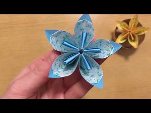 【折り紙】両面折り紙で簡単花～水色～